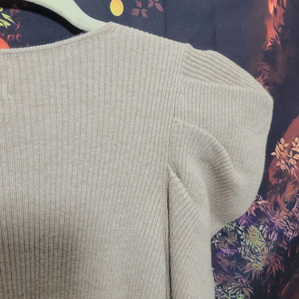 Anne Klein Sweater - Picture 12 of 13